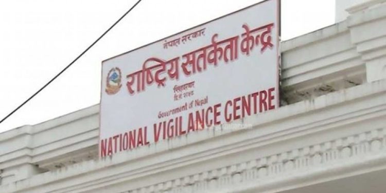 कार्यालय समय पालना भए/नभएबारे छड्के गर्न खटियो सतर्कता केन्द्रको टोली